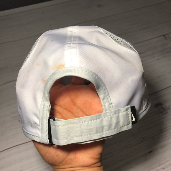 Nike Hat - Picture 4 of 6